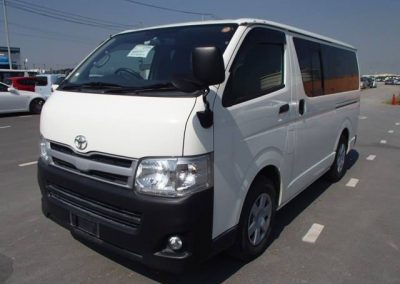 Toyota Hi-Ace Grandia